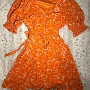 Super cute orange summery dress